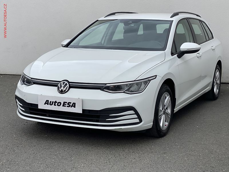 Volkswagen Golf (2022) 2.0 TDi, ČR, Life, LED - fotka 3 z 19