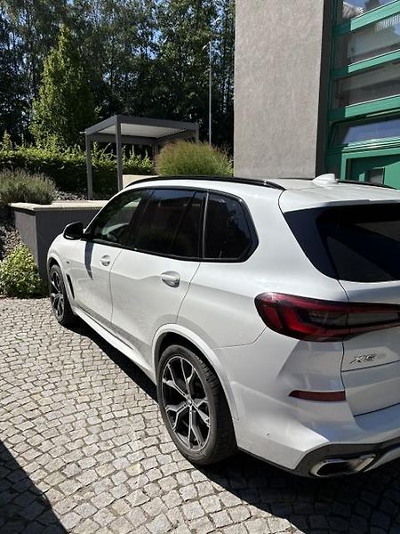 BMW X5 (2021)  x Drive 30D ,M-paket - fotka 18 z 23