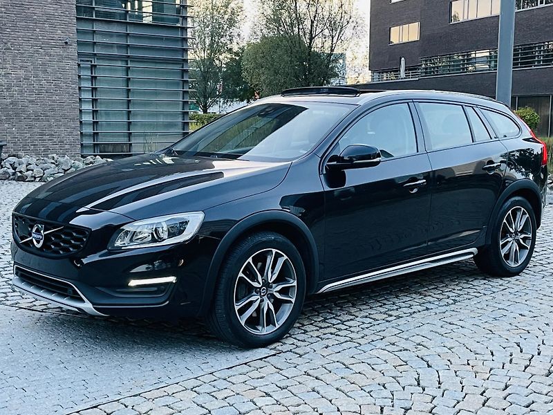 Volvo V60 2.4D4 5V AUTOMAT KAMERA TAŽNÉ - fotka 5 z 46