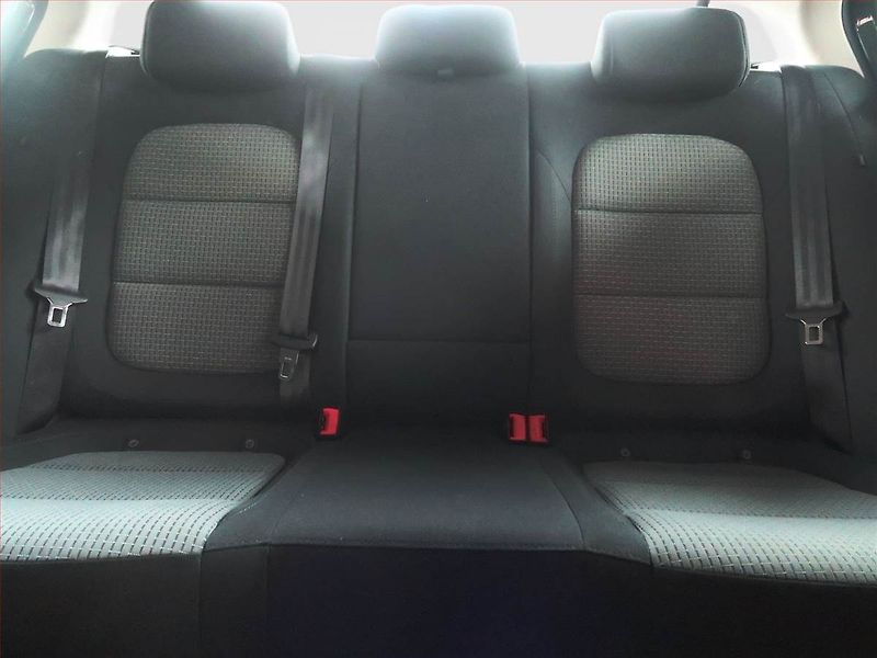 Škoda Superb (2012) 1.6 TDI, Xenony, Tempomat - fotka 10 z 15