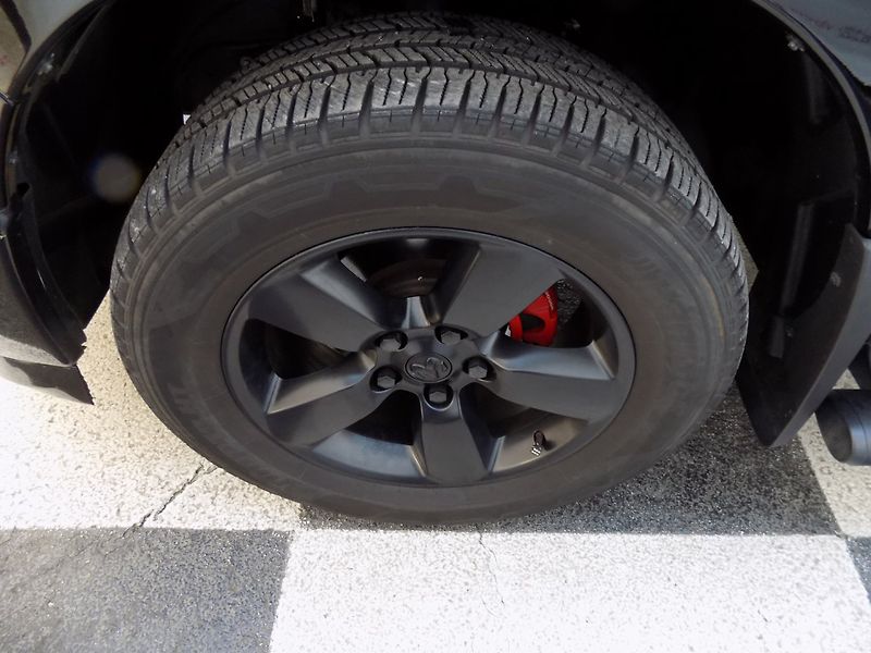 Dodge RAM 1500 (2022) 5.7 HEMI/CREW CAB/ČR/DPH/LED/ - fotka 38 z 40