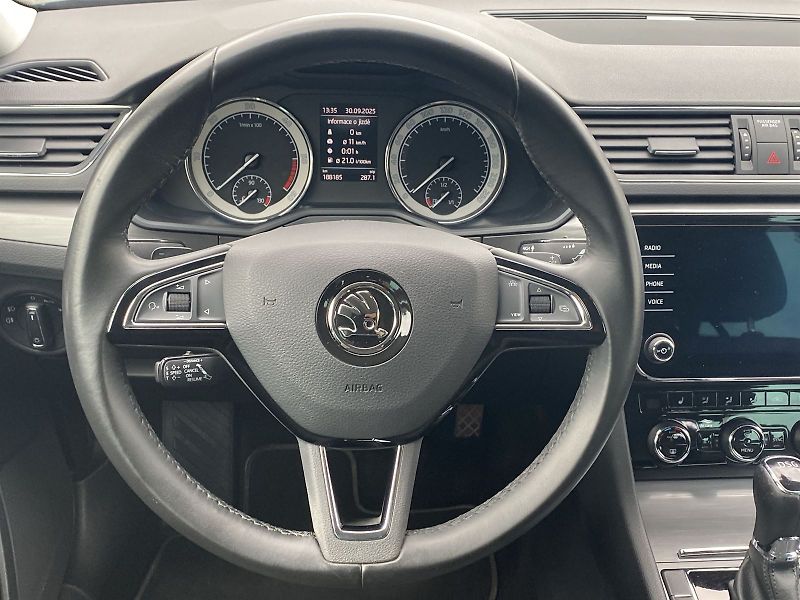 Škoda Superb (2020) 2.0 TDI DSG Style - fotka 10 z 32