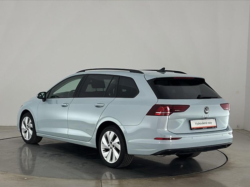 Volkswagen Golf Life DSG - fotka 15 z 29