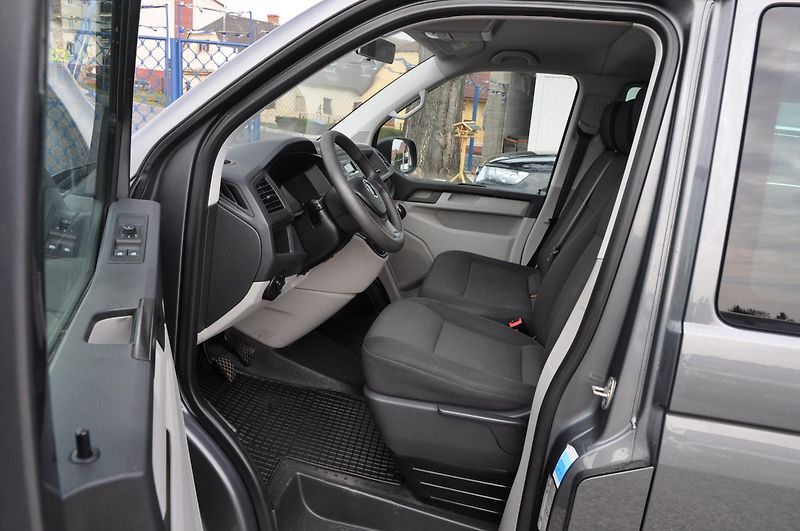 Volkswagen Caravelle 2.0TDi 110kW LONG 4x4 - fotka 6 z 19
