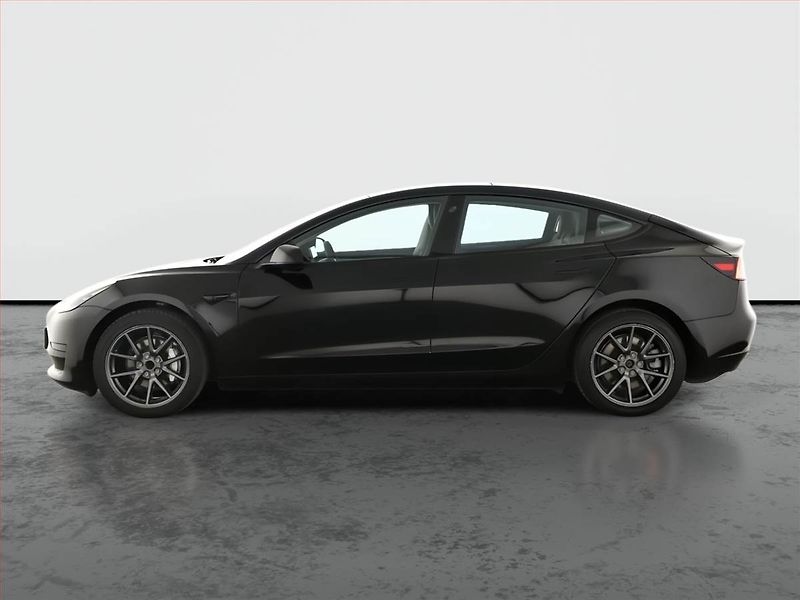 Tesla Model 3 (2021) Std Range Plus LFP, SoH 92% - fotka 3 z 28