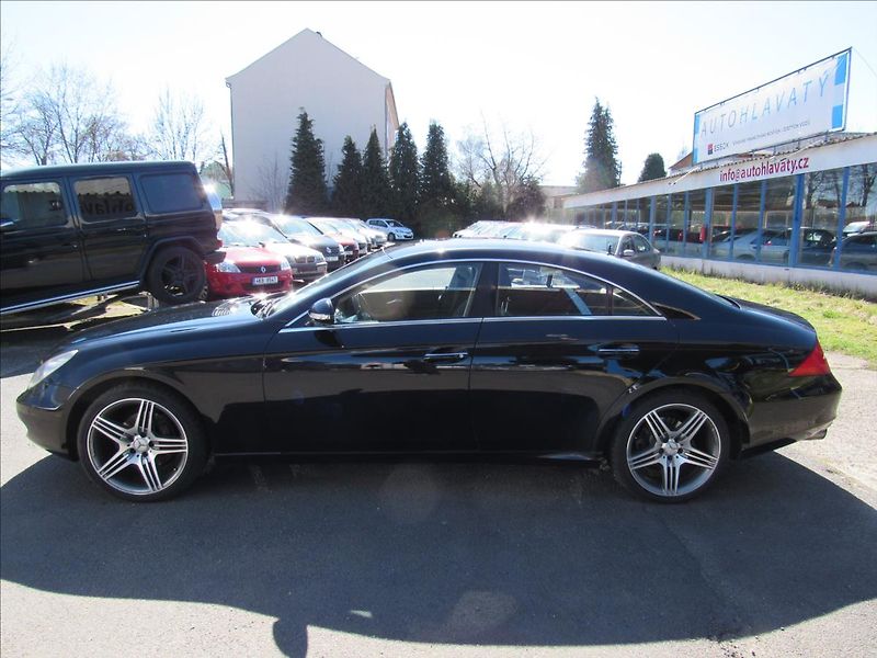 Mercedes-Benz CLS 3,0 320 CDi 7-GR-Tronic Elegan - fotka 7 z 30