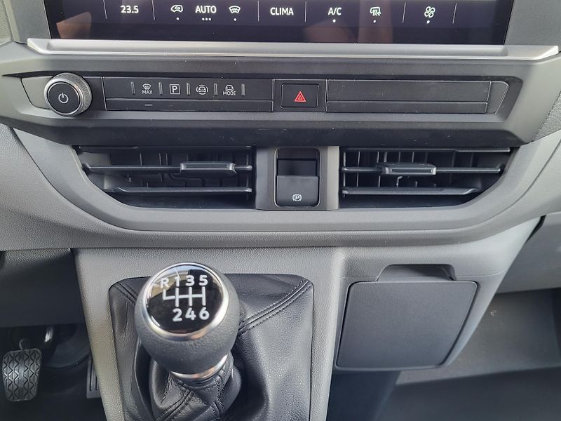 Volkswagen Transporter (2025) Skříň 2,0 TDI DR 110 kW - fotka 13 z 19