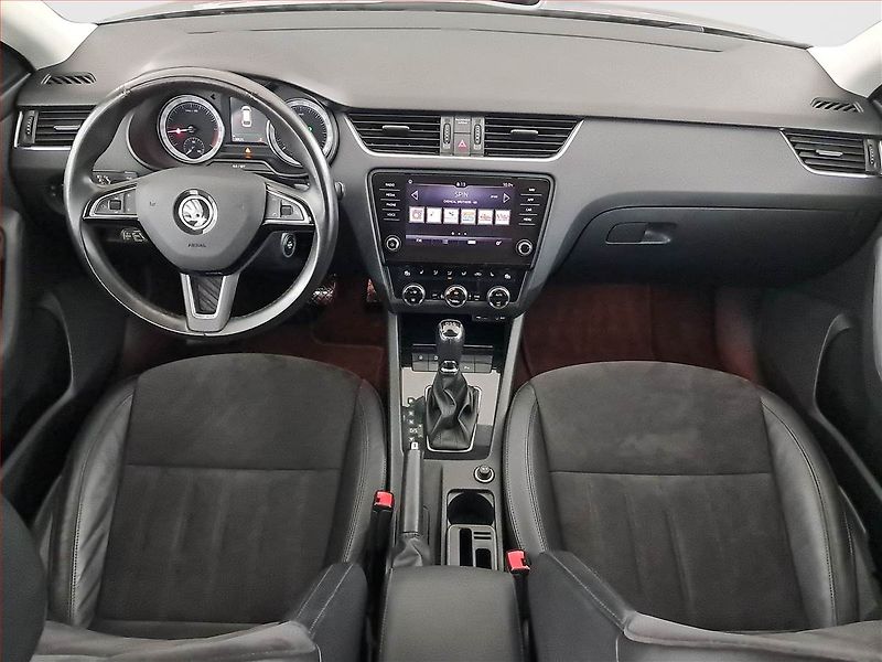 Škoda Octavia (2017) 2.0 TDI, Automat, Kůže, Navi - fotka 8 z 20
