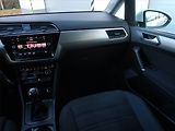 Volkswagen Touran (2021) 1.5 TSI - náhled 8