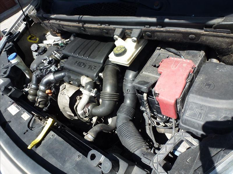 Citroën Berlingo 1,6 HDI  Multispace - fotka 39 z 44