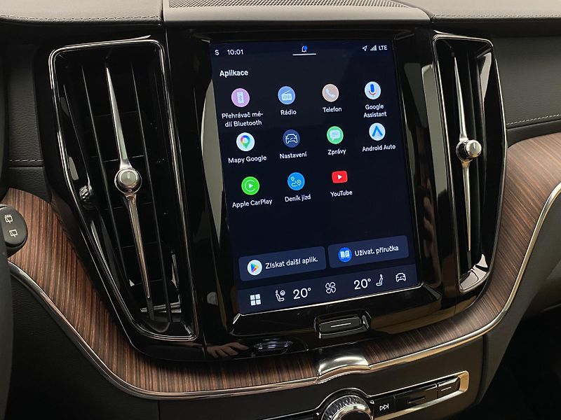 Volvo XC60 T6 AWD RECHARGE DARK ULTIMATE  - fotka 8 z 66