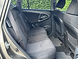 Toyota RAV4 2,0 158PS  Life A/T 4x4 - náhled 19