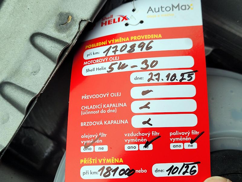 Volkswagen Golf 1,2 TSi LOUNGE 81kW *SERVIS* - fotka 8 z 45