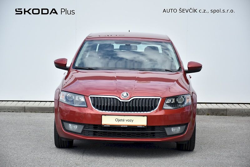 Škoda Octavia (2015) Elegance 1.8 TSI 132 kW - fotka 4 z 31