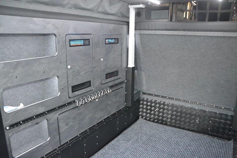 Mercedes-Benz Sprinter 319 Camper Family - fotka 32 z 50