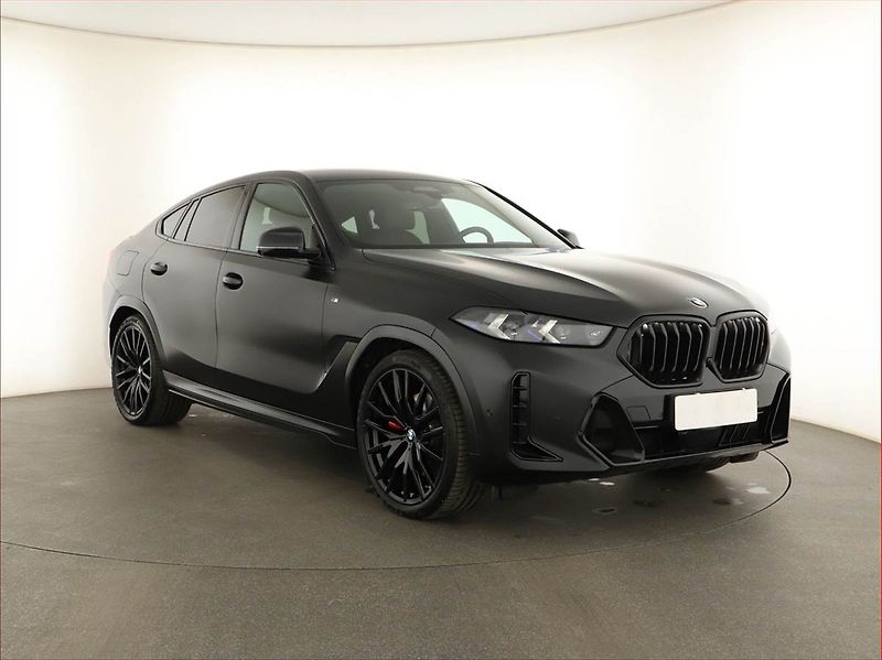 BMW X6 (2025) xDrive30d - fotka 1 z 21