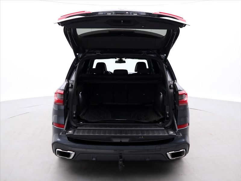 BMW X5 3,0 30d 195kW M-sport CZ DPH - fotka 9 z 50