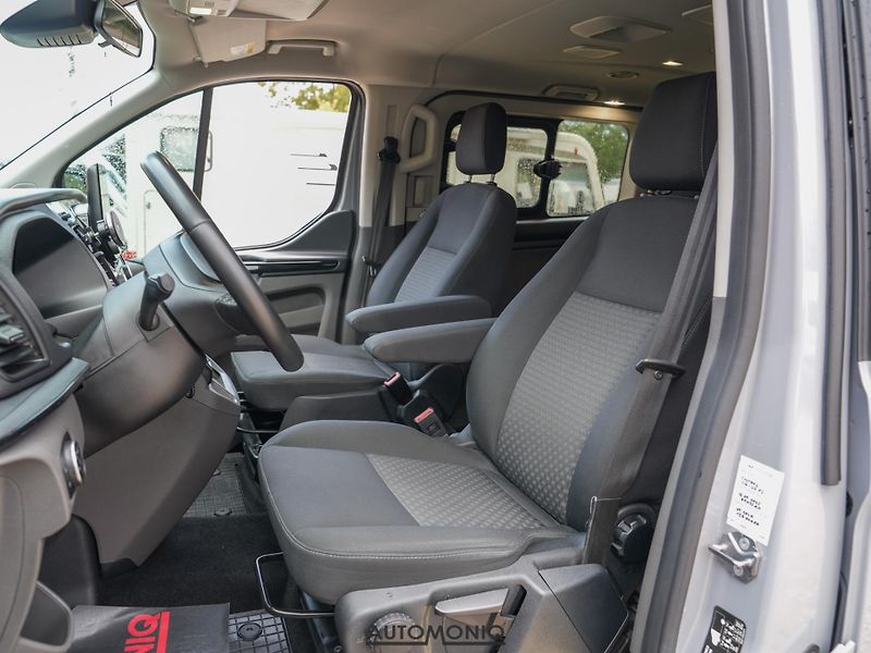 Ford Tourneo Custom (2023) 2.0 TDCi 170PS, Záruka, Výhrev - fotka 3 z 20