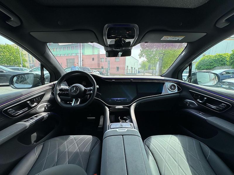 Mercedes-Benz EQS (2024) 500 4MATIC Electric Art - fotka 28 z 39
