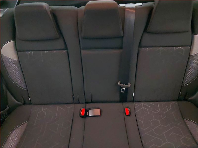 Peugeot 2008 (2019) 1.2 PureTech, Tempomat - fotka 10 z 17