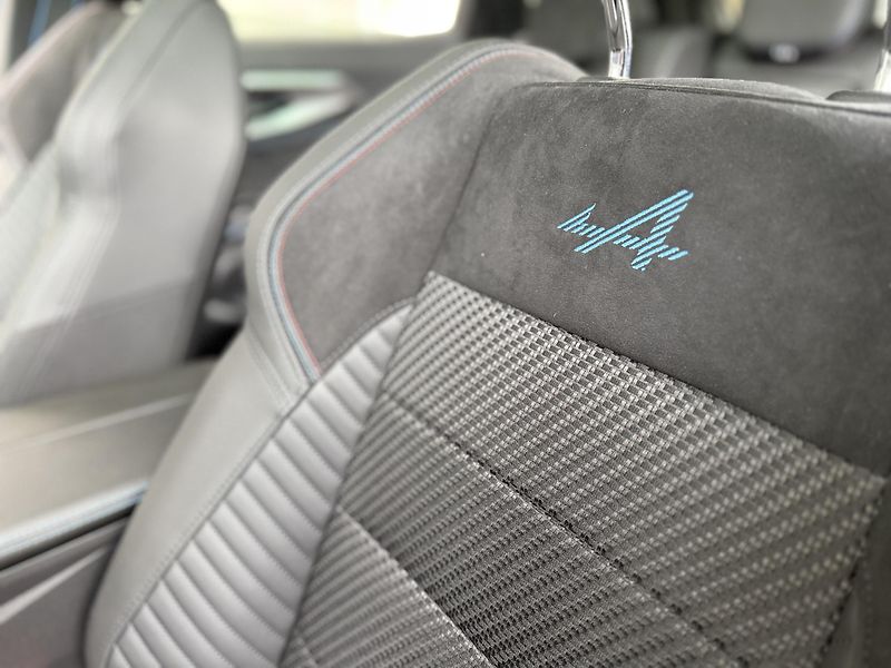 Renault Austral (2026) esprit Alpine full hybrid E-Te - fotka 15 z 15