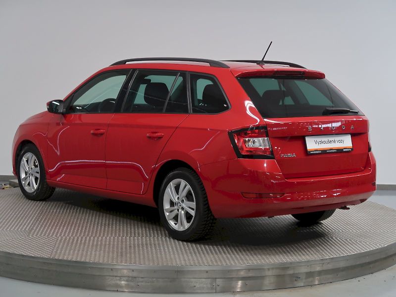 Škoda Fabia (2022) AMBITION TOUR 1.0TSI 70KW - fotka 7 z 34