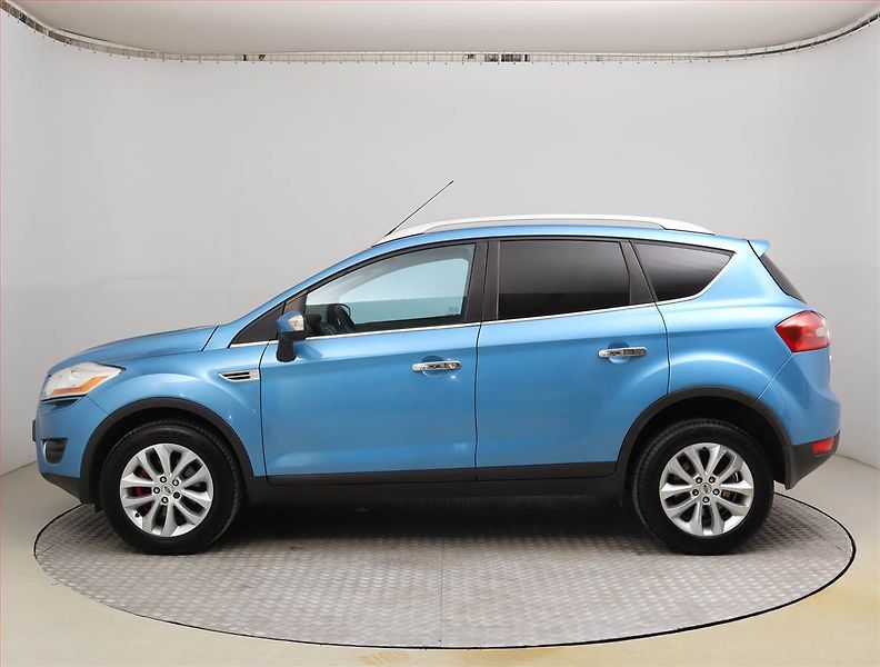 Ford Kuga (2009) Titanium 2.0 TDCi, 4X4 - fotka 3 z 16