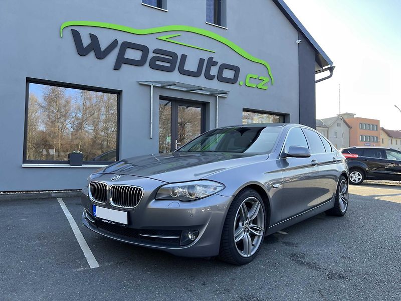 BMW Řada 5 530d 190 kW NOVÁ STK - fotka 1 z 15