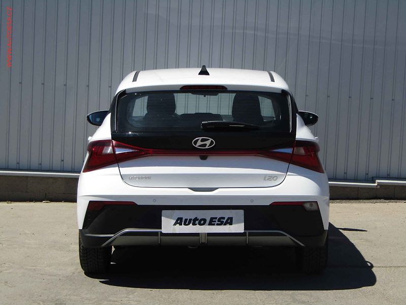 Hyundai i20 (2024) 1.2i, 1.maj,ČR, AC, navi - fotka 5 z 22