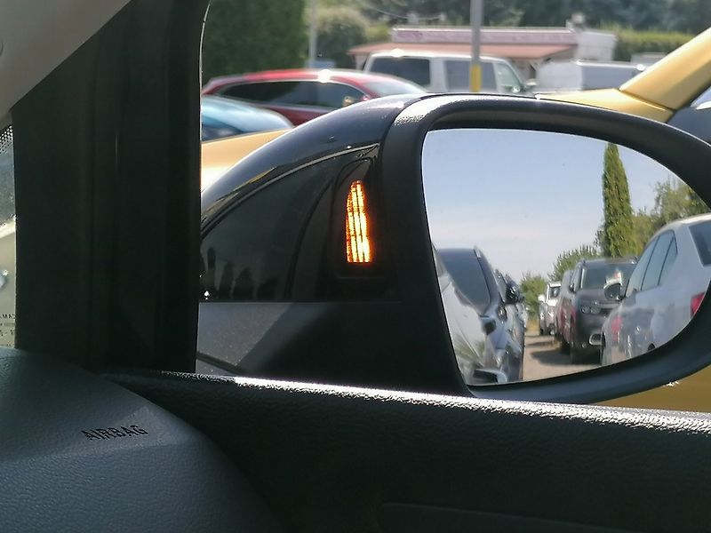 Volkswagen Golf (2022) 2.0 TDi DSG,IQ LED,ACC,PÁDLA - fotka 31 z 35