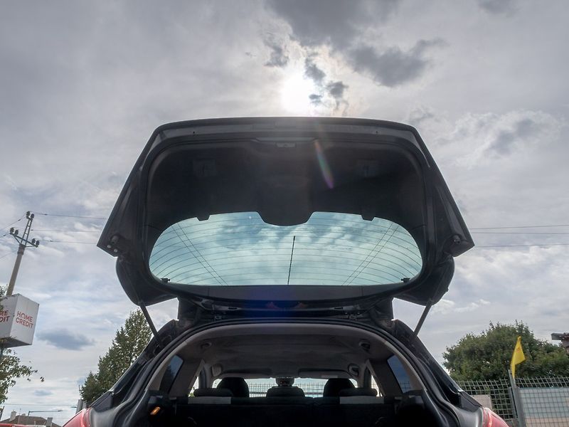 Peugeot 308 (2008) 1.6i 88KW 3DV – 2x KOLA - fotka 30 z 36
