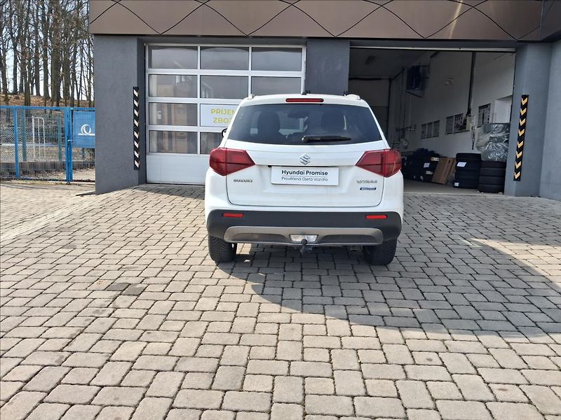Suzuki Vitara 1,4 ELEGANCE Alllgrip MHEV - fotka 16 z 18
