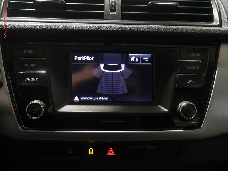 Škoda Fabia (2017) 1.0 TSI, ČR, AC, temp - fotka 15 z 16