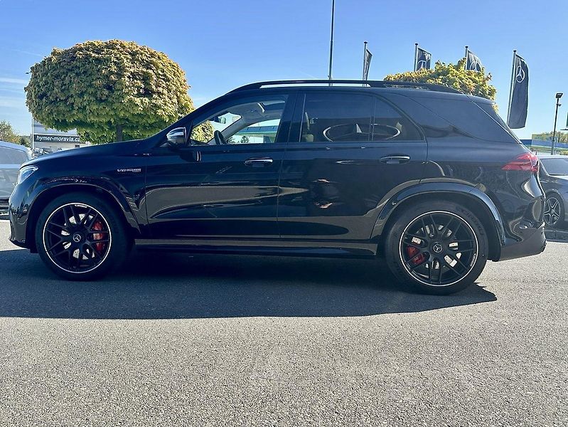 Mercedes-Benz GLE (2025) 63 AMGs 4Matic+ - fotka 3 z 33