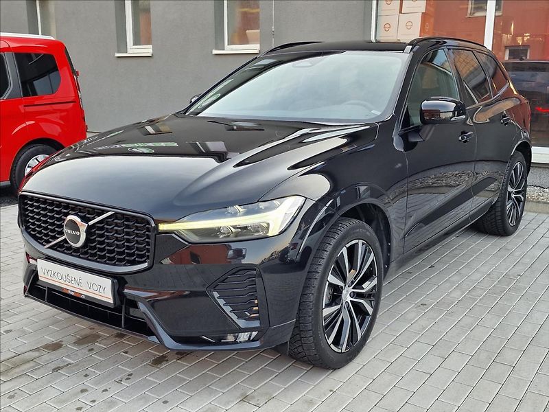Volvo XC60 B5 184kW Plus Dark Auto,1.Maj - fotka 5 z 50