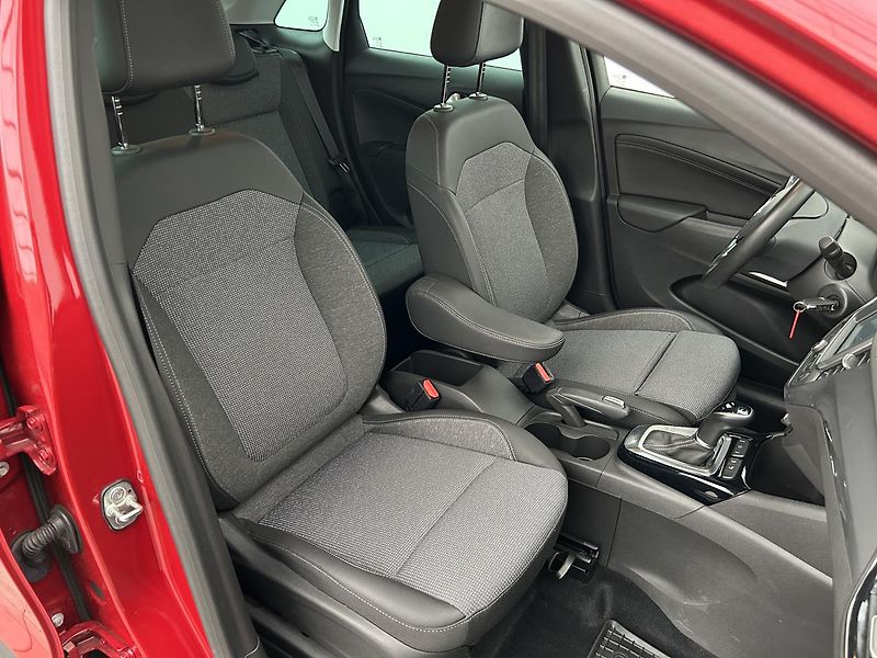 Opel Crossland 1.2 Turbo 130k Elegance - fotka 12 z 27