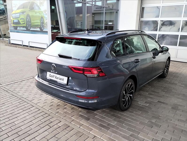 Volkswagen Golf Variant 1,5 eTSI 7DSG mHEV  Life - fotka 5 z 17