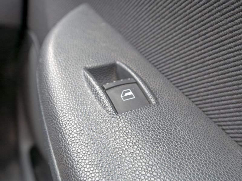 Škoda Fabia (2004) 1.9SDI 47KW - KLIMA - fotka 24 z 34