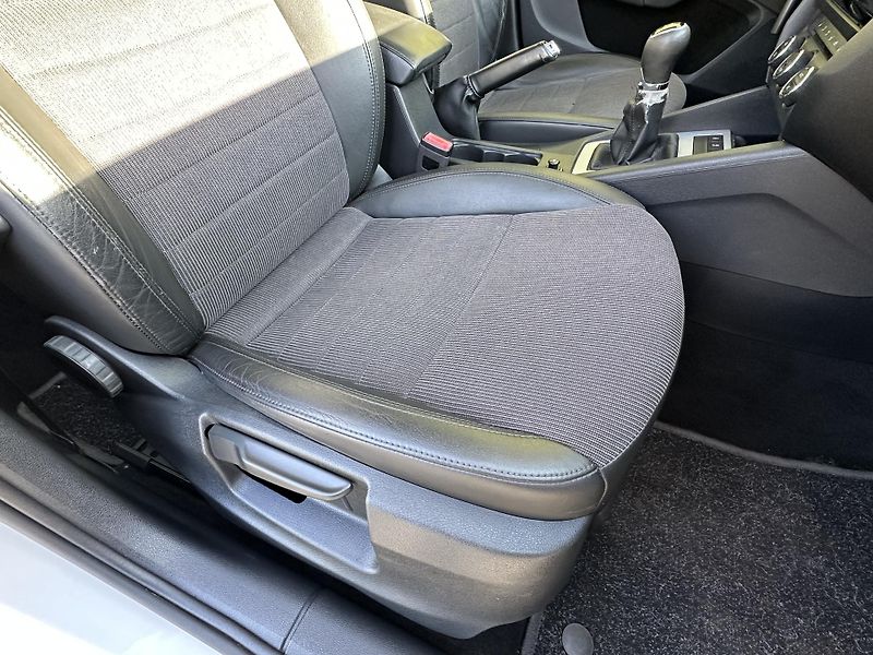 Škoda Octavia (2014) KOMBI 4x4 *1.6TDI/77kW *2.Maj - fotka 19 z 38
