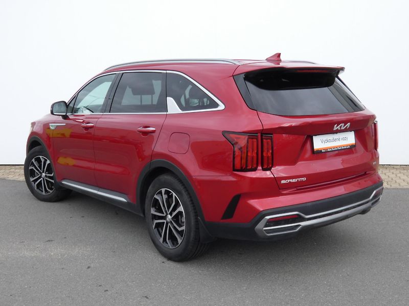Kia Sorento (2023) Exclusive 2,2 CRDi 4x4 - fotka 8 z 30