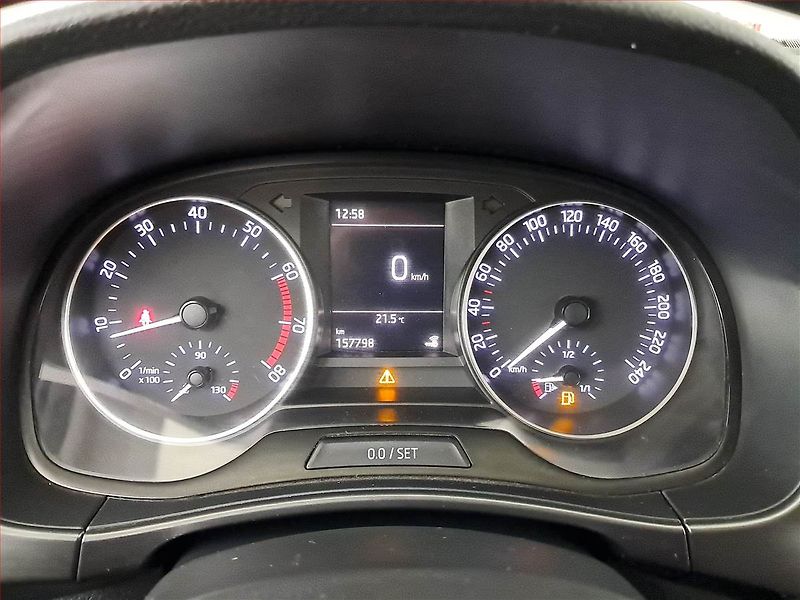 Škoda Fabia (2016) Style 1.2 TSI, ČR,1.maj - fotka 11 z 14