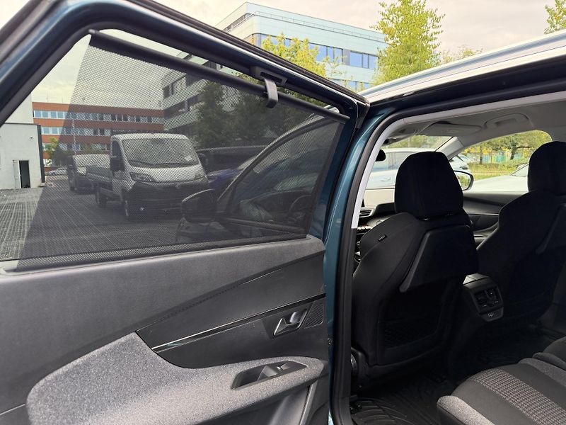 Peugeot 5008 (2017) ALLURE PureTech 130k EAT6 - fotka 37 z 39