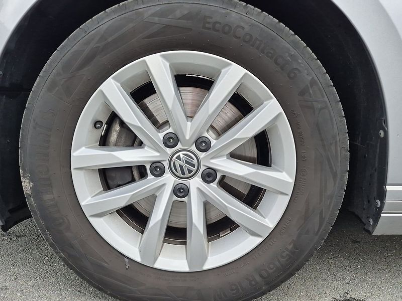 Volkswagen Passat Variant 1.5 TSI EVO Business - fotka 20 z 25