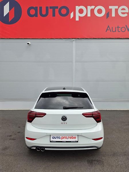 Volkswagen Polo GTI 2.0TSI DSG 152kW DPH 1.Maj - fotka 22 z 22