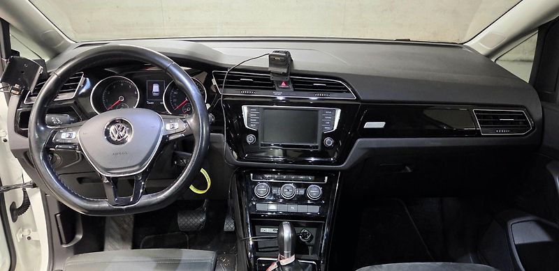 Volkswagen Touran (2017) HighLine, 110kW, automat - fotka 5 z 11