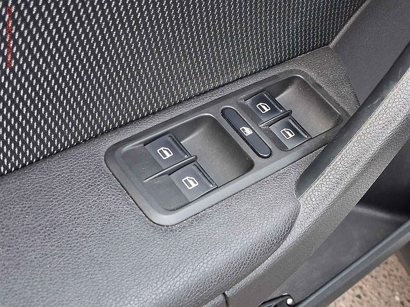 Škoda Yeti (2012) 1.2TSi, Ambition, STK9/28 - fotka 11 z 17