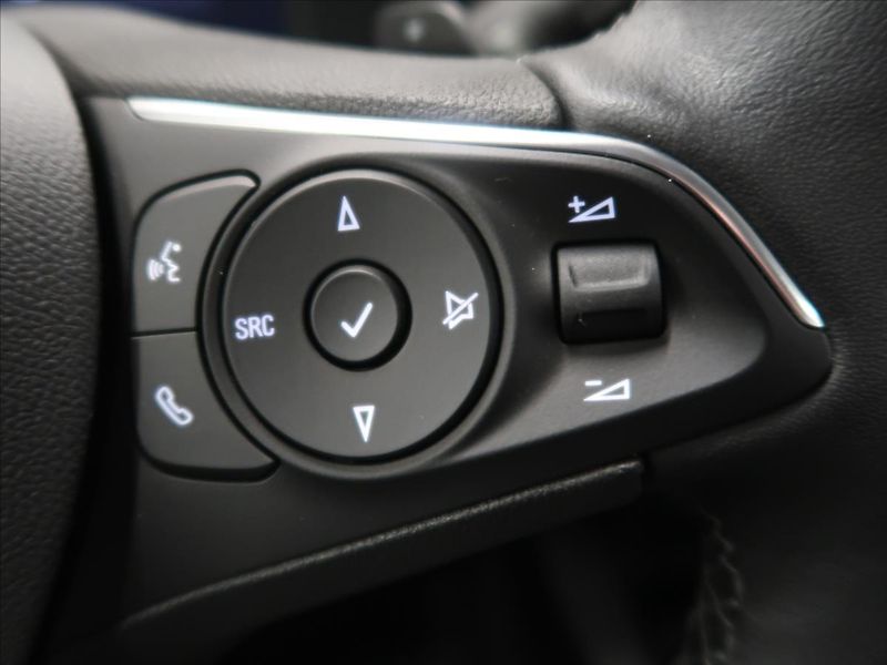 Opel Mokka 1,2 96 KW Automat zánovní - fotka 20 z 35