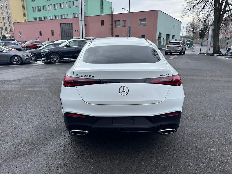Mercedes-Benz GLC (2026) 220 d 4MATIC kupé - fotka 6 z 26