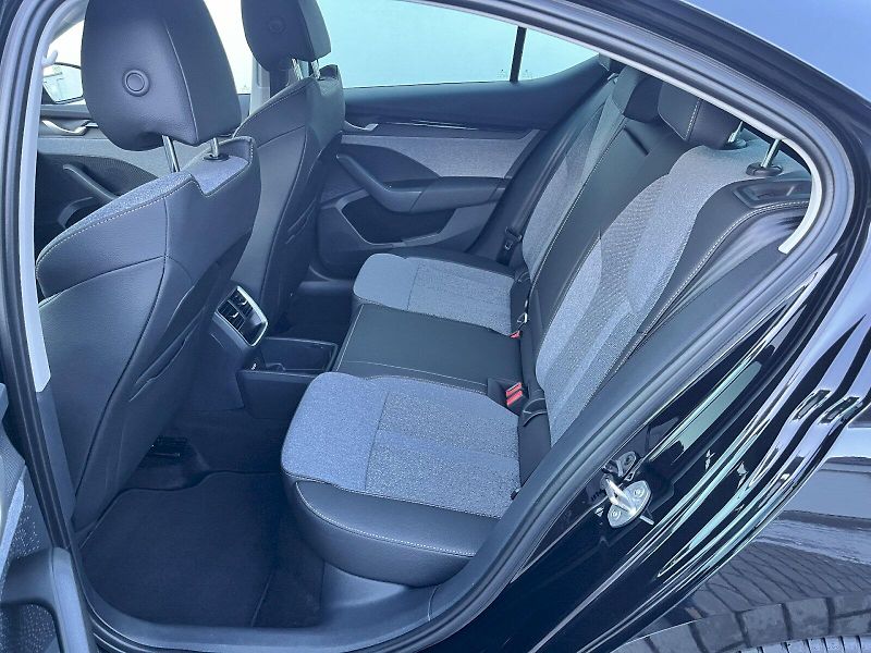 Škoda Octavia (2025) 2,0TDI 110KW DSG TOP SELECTION - fotka 12 z 22