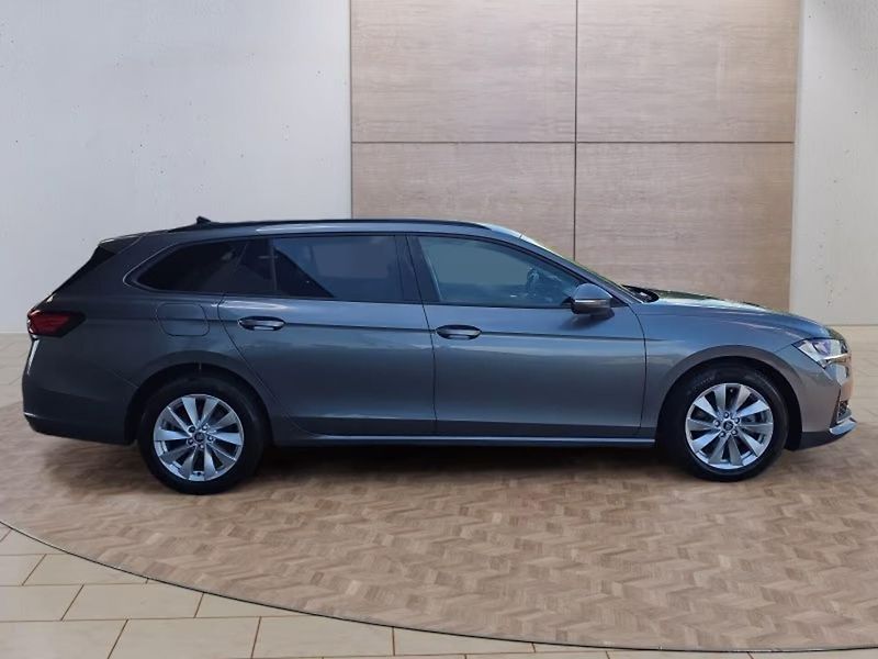 Škoda Superb TDI DCC Kamera ACC - fotka 4 z 21